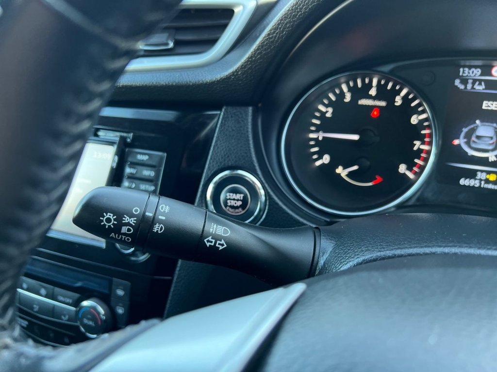 Used Nissan Qashqai 2015 for sale - 76868131: Photo 31