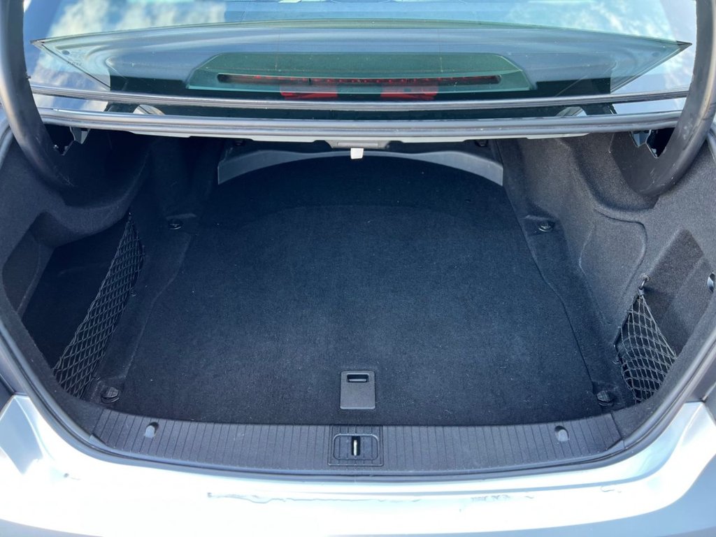 Used Mercedes-Benz E Class 2012 for sale - 76670608: Photo 12