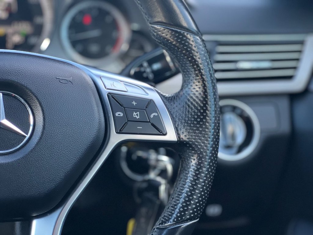 Used Mercedes-Benz E Class 2012 for sale - 76670608: Photo 30