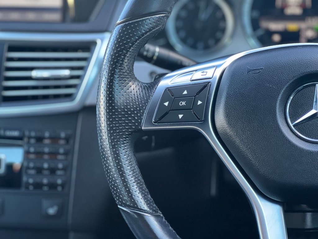 Used Mercedes-Benz E Class 2012 for sale - 76670608: Photo 31