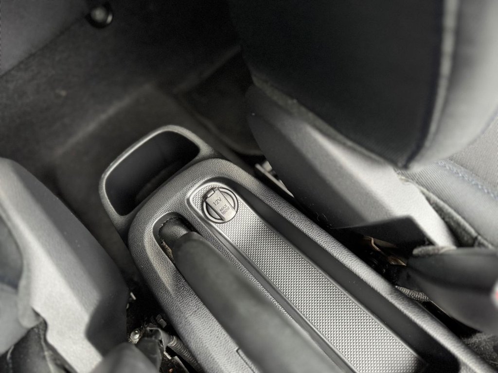 Used Hyundai i10 2018 for sale - 76665754: Photo 40