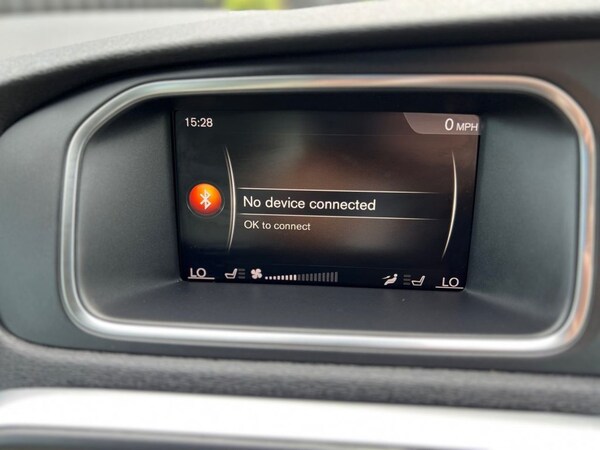 Used Volvo V40 Cross Country 2017 for sale - 75062274: Photo 29
