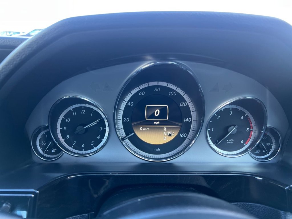 Used Mercedes-Benz E Class 2012 for sale - 77739584: Photo 23