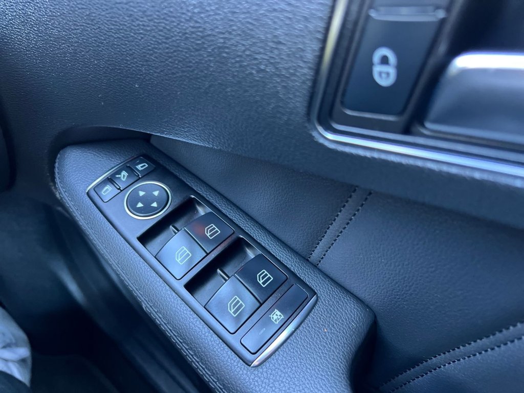 Used Mercedes-Benz E Class 2012 for sale - 77739584: Photo 27