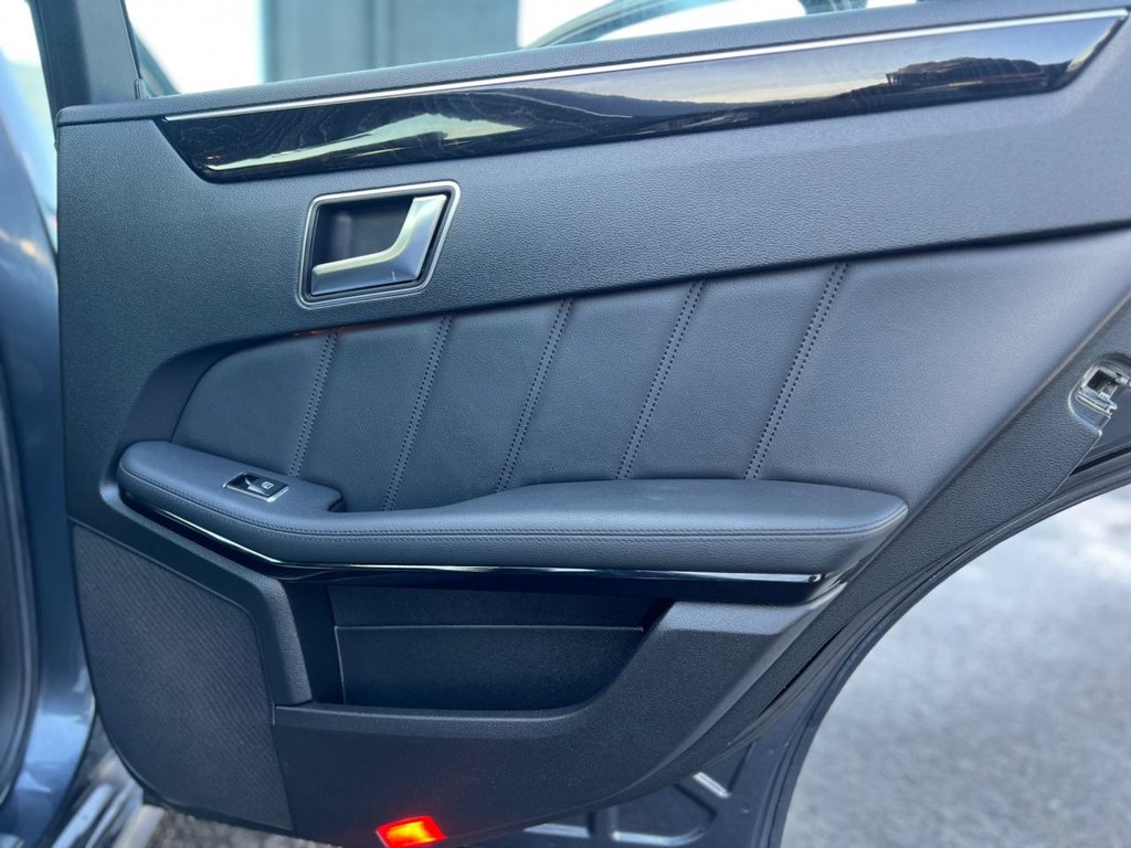 Used Mercedes-Benz E Class 2012 for sale - 77739584: Photo 31