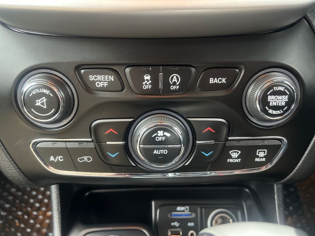 Used Jeep Cherokee 2017 for sale - 76470274: Photo 31