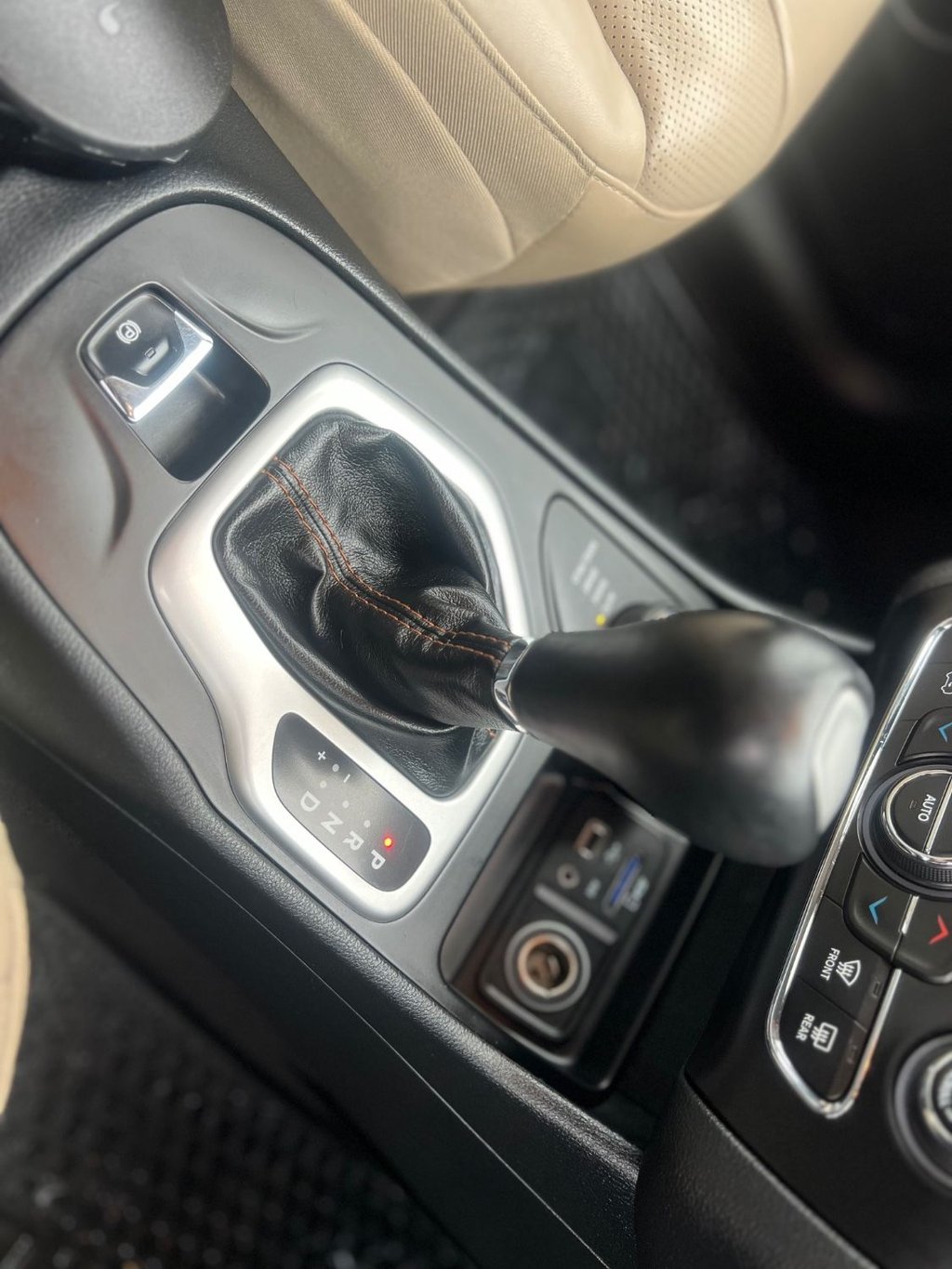 Used Jeep Cherokee 2017 for sale - 76470274: Photo 34