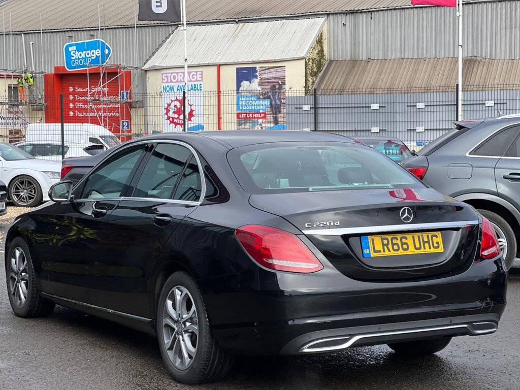 Used Mercedes-Benz C Class 2016 for sale - 77608970: Photo 31