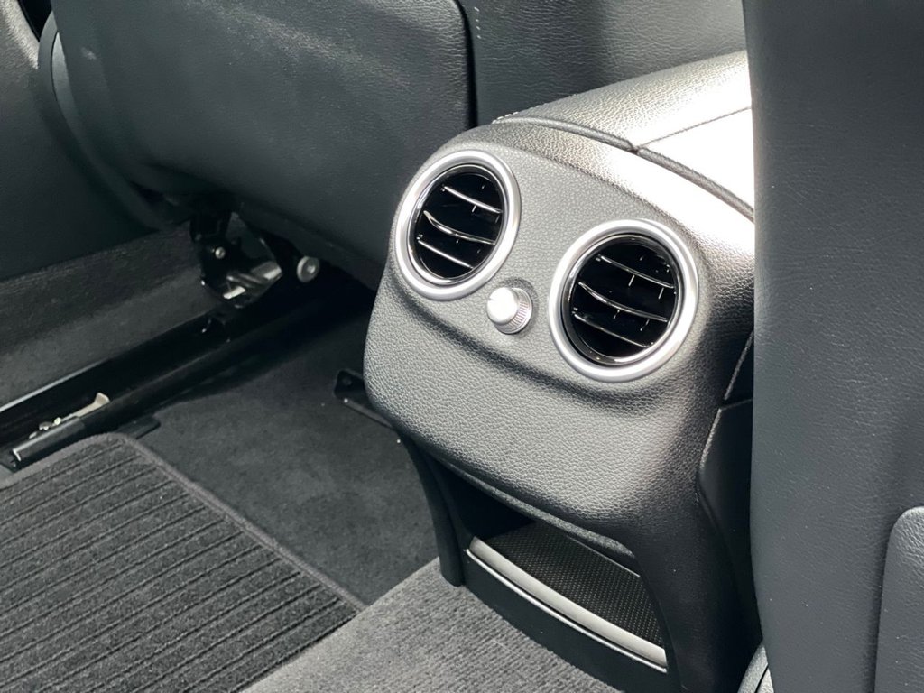 Used Mercedes-Benz C Class 2016 for sale - 77608970: Photo 9