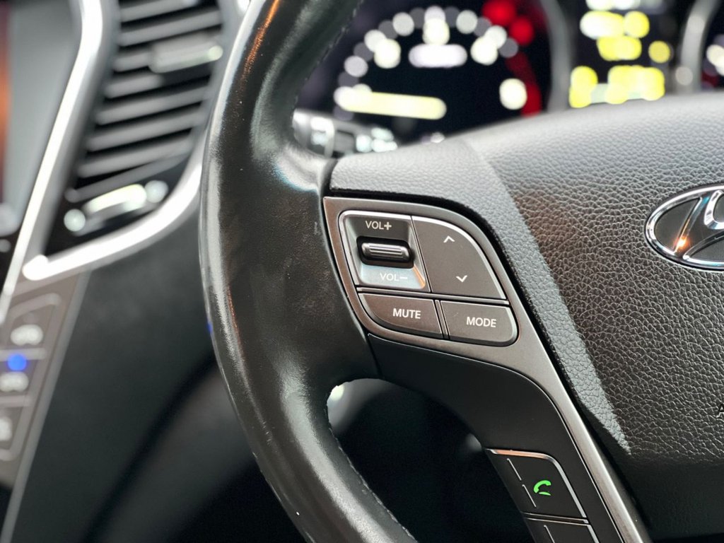 Used Hyundai Santa Fe 2016 for sale - 77408107: Photo 10