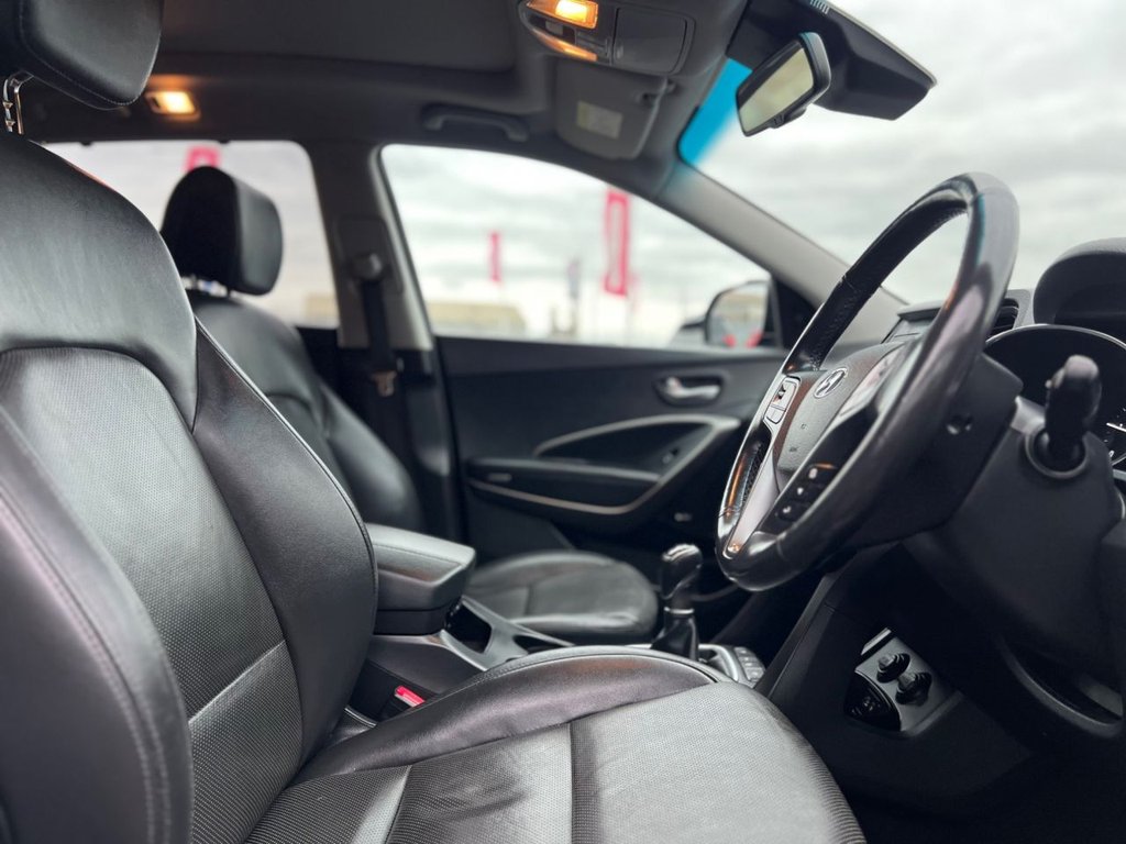 Used Hyundai Santa Fe 2016 for sale - 77408107: Photo 16