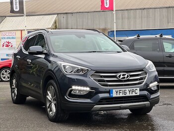 Used Hyundai Santa Fe 2016 for sale - 77408107: Photo