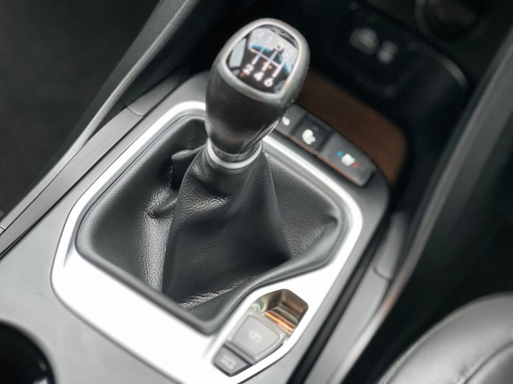 Used Hyundai Santa Fe 2016 for sale - 77408107: Photo 9