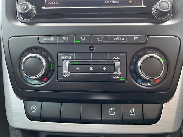 Used Skoda Yeti 2015 for sale - 75680858: Photo 30