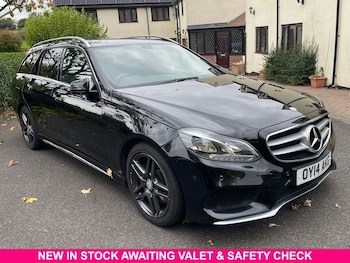 Used Mercedes-Benz E Class 2014 for sale - 76520479: Photo