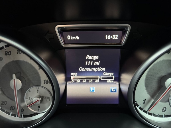 Used Mercedes-Benz GLA 2016 for sale - 76245236: Photo 40