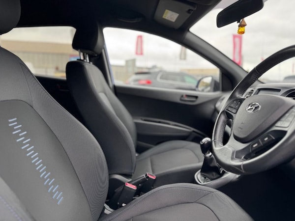 Used Hyundai i10 2018 for sale - 76291622: Photo 16