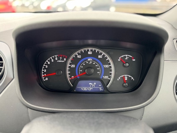 Used Hyundai i10 2018 for sale - 76291622: Photo 36