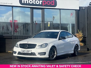 Used Mercedes-Benz C-Class 2013 for sale - 75936889: Photo