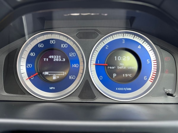 Used Volvo V70 2013 for sale - 75028729: Photo 31