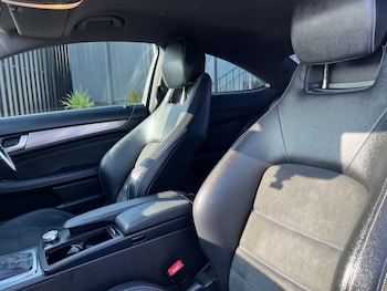 Used Mercedes-Benz C Class 2015 for sale - 77748144: Photo