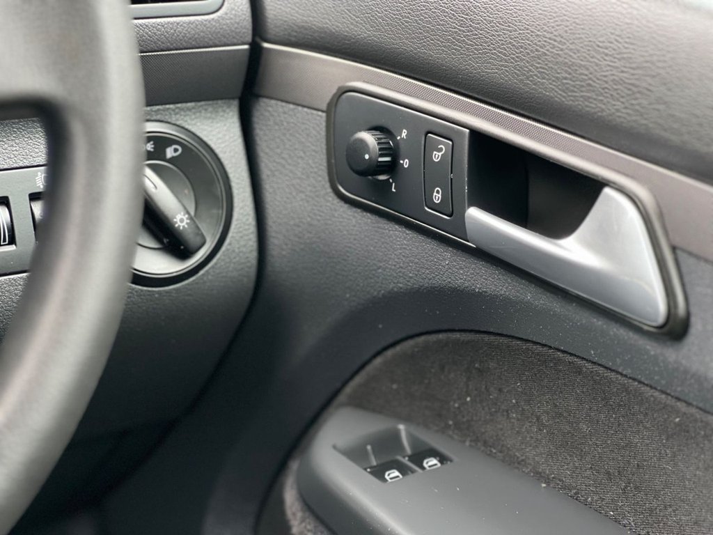 Used Volkswagen Touran 2008 for sale - 76210144: Photo 14