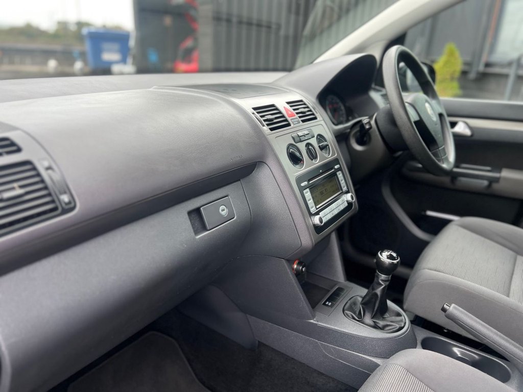 Used Volkswagen Touran 2008 for sale - 76210144: Photo 21