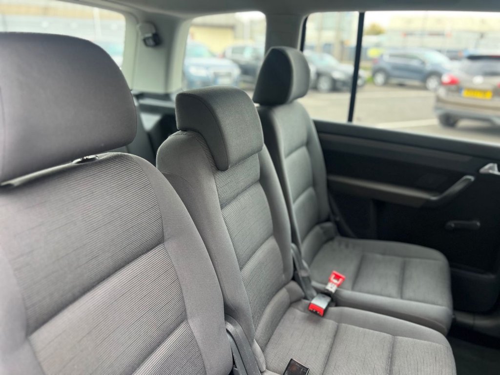 Used Volkswagen Touran 2008 for sale - 76210144: Photo 8