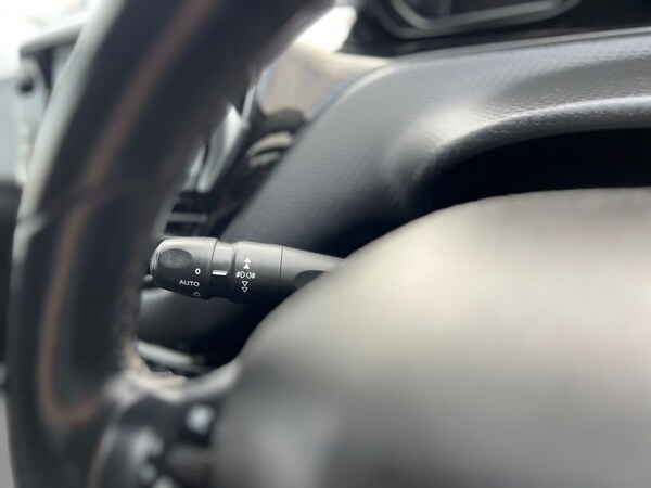 Used Peugeot 208 2019 for sale - 76279881: Photo 16