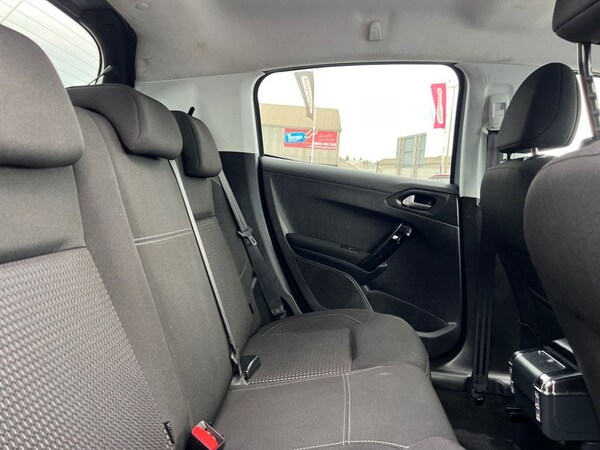 Used Peugeot 208 2019 for sale - 76279881: Photo 7