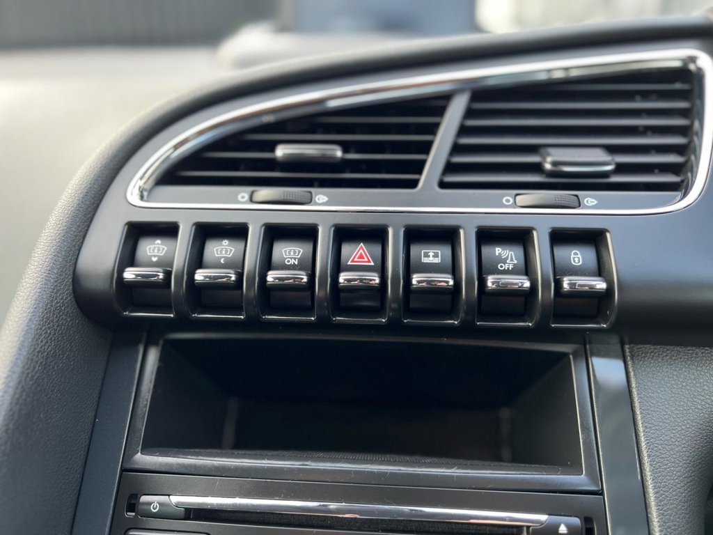 Used Peugeot 3008 2016 for sale - 77427904: Photo 35