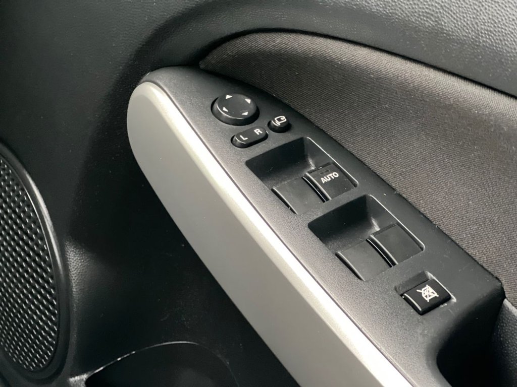 Used Mazda Mazda2 2012 for sale - 76172829: Photo 26