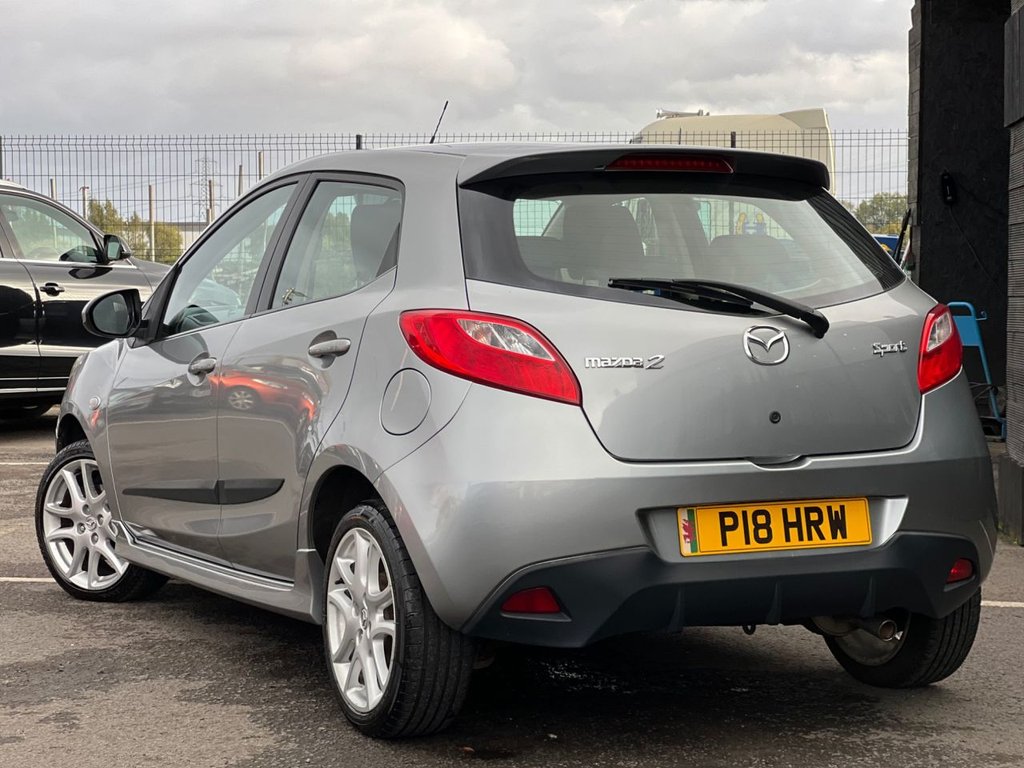 Used Mazda Mazda2 2012 for sale - 76172829: Photo 6