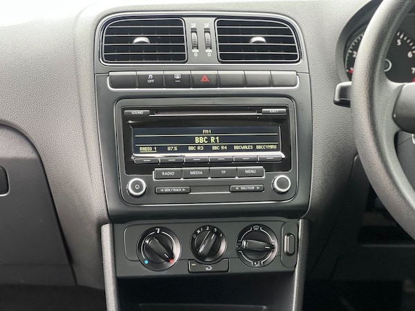 Used Volkswagen Polo 2013 for sale - 76223399: Photo 13
