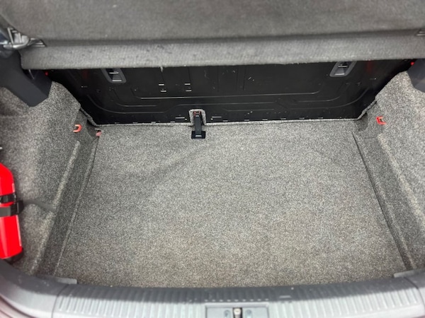 Used Volkswagen Polo 2013 for sale - 76223399: Photo 32