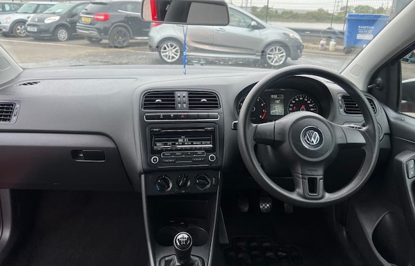 Used Volkswagen Polo 2013 for sale - 76223399: Photo 4