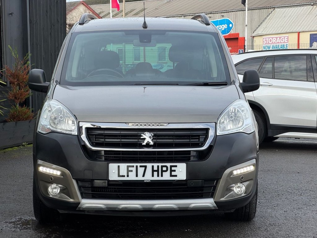 Used Peugeot Partner Tepee 2017 for sale - 77200382: Photo 2