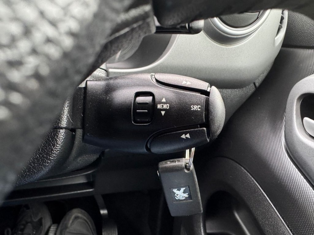 Used Peugeot Partner Tepee 2017 for sale - 77200382: Photo 32