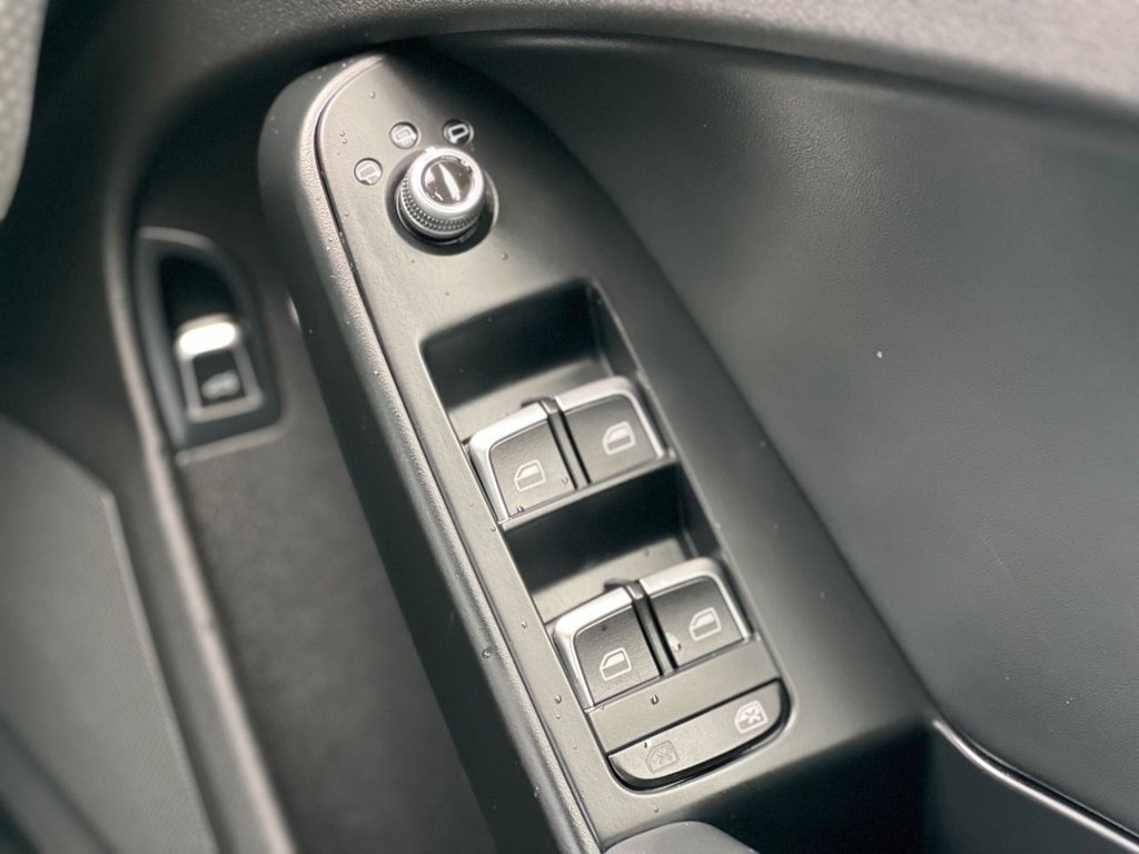 Used Audi A4 Avant 2015 for sale - 76848414: Photo 20