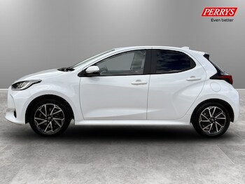 Used Toyota Yaris 2023 for sale - 78454154: Photo