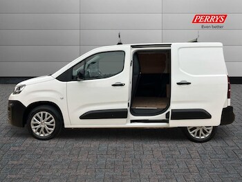 Used Citroen Berlingo 2022 for sale - 76272392: Photo