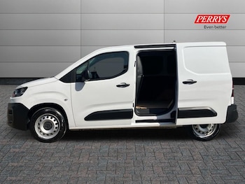 Used Citroen Berlingo 2023 for sale - 75496928: Photo