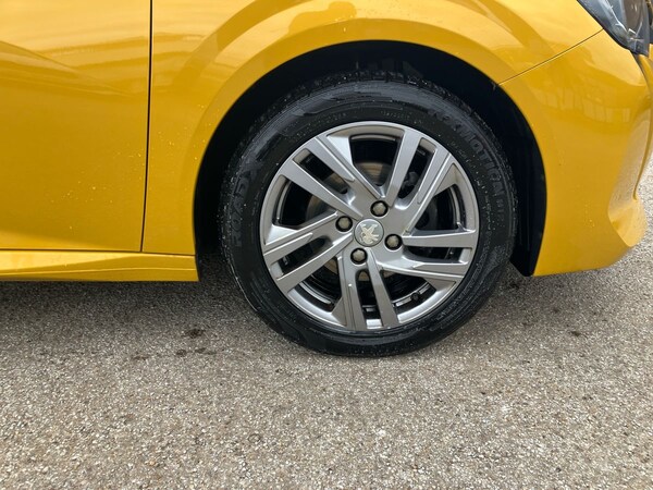 Used Peugeot 208 2020 for sale - 76128136: Photo 8