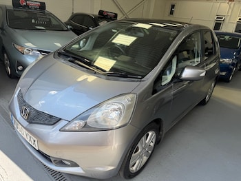Used Honda Jazz 2010 for sale - 79012932: Photo