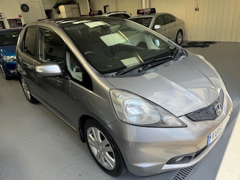 Used Honda Jazz 2010 for sale - 79012932: Photo