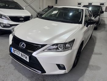 Used Lexus CT 2017 for sale - 79012437: Photo