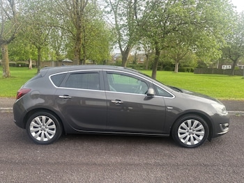 Used Vauxhall Astra 2013 for sale - 78281317: Photo