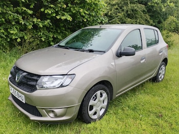 Used Dacia Sandero 2016 for sale - 78833577: Photo