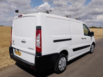 Used Toyota ProAce 2015 for sale - 79572607: Photo
