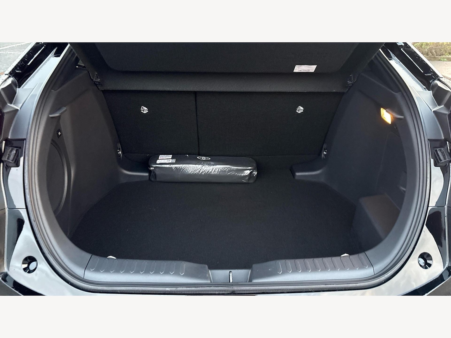 Used Toyota C-HR 2025 for sale - 77344698: Photo 16